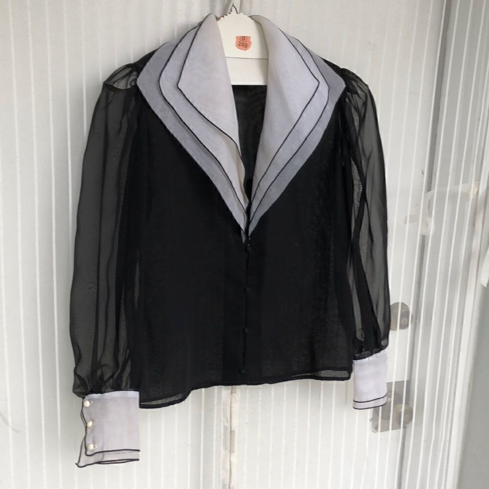 Vintage blouse 